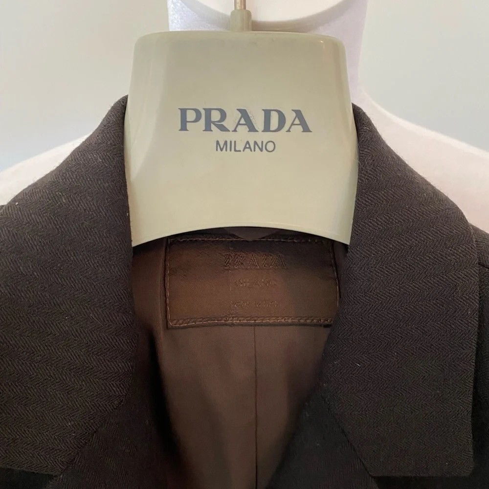 Vintage Prada! Purchased at Prada in Milan. Excellent condition. - Picture 3 of 6